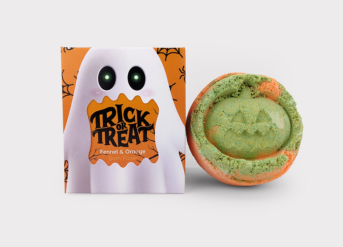 Halloween Bath Bomb Fennel and Orange with box and info sheet